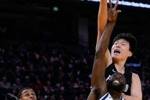 末节四犯 遗憾犯满离场！四个字评价一下杨瀚森的NBA季前赛首秀！